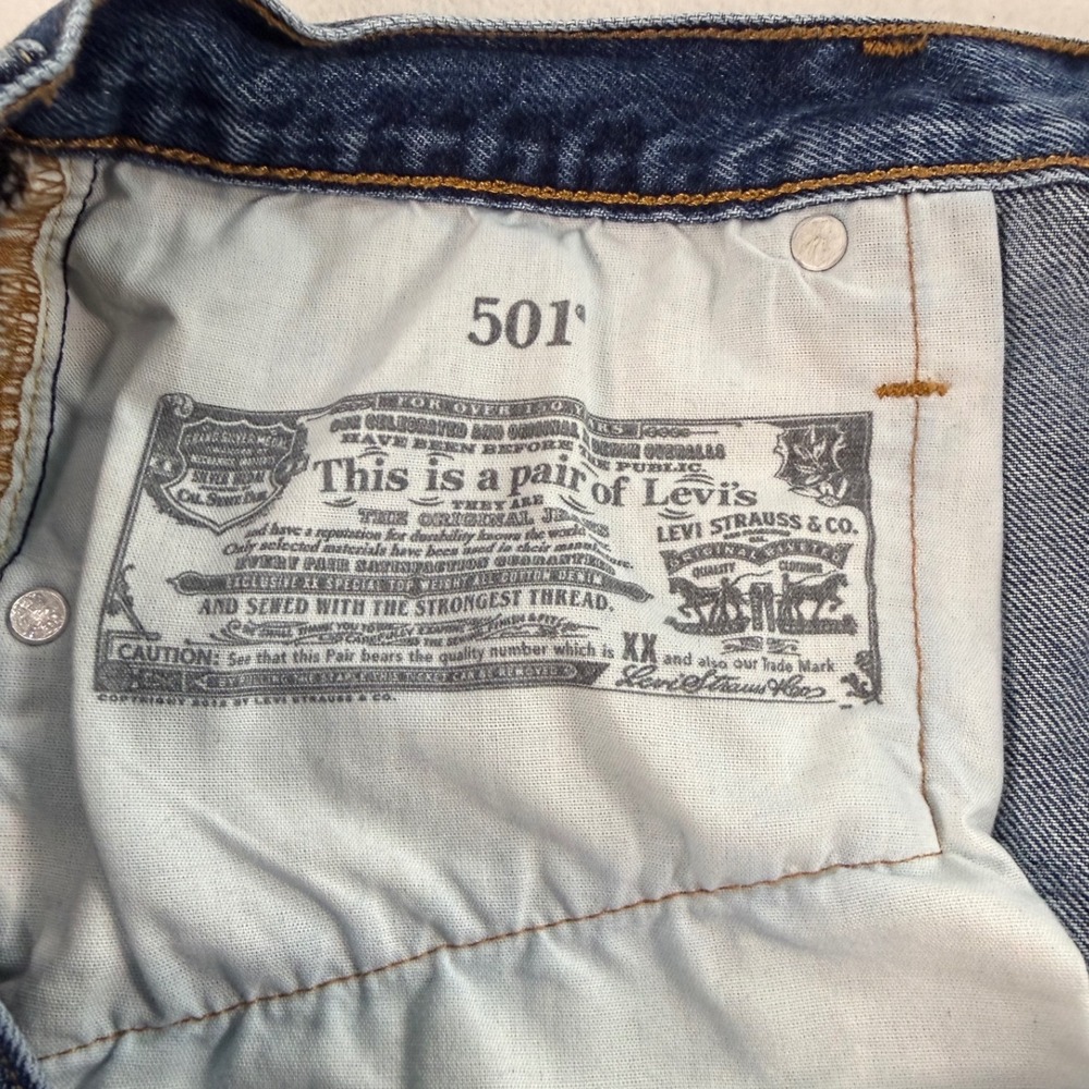 Levis 501 Original Denim Shorts Blue Distressed High Rise Frayed Hem Womens 32 - Picture 5 of 11
